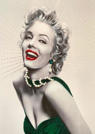 Marilyn Monroe in green size (Size: 100cm x 85cm) - Get in touch for any custom size required